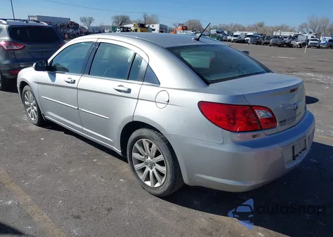 2010 Chrysler Sebring Limited из США, поврежденный, VIN 1C3CC5FD4AN194505